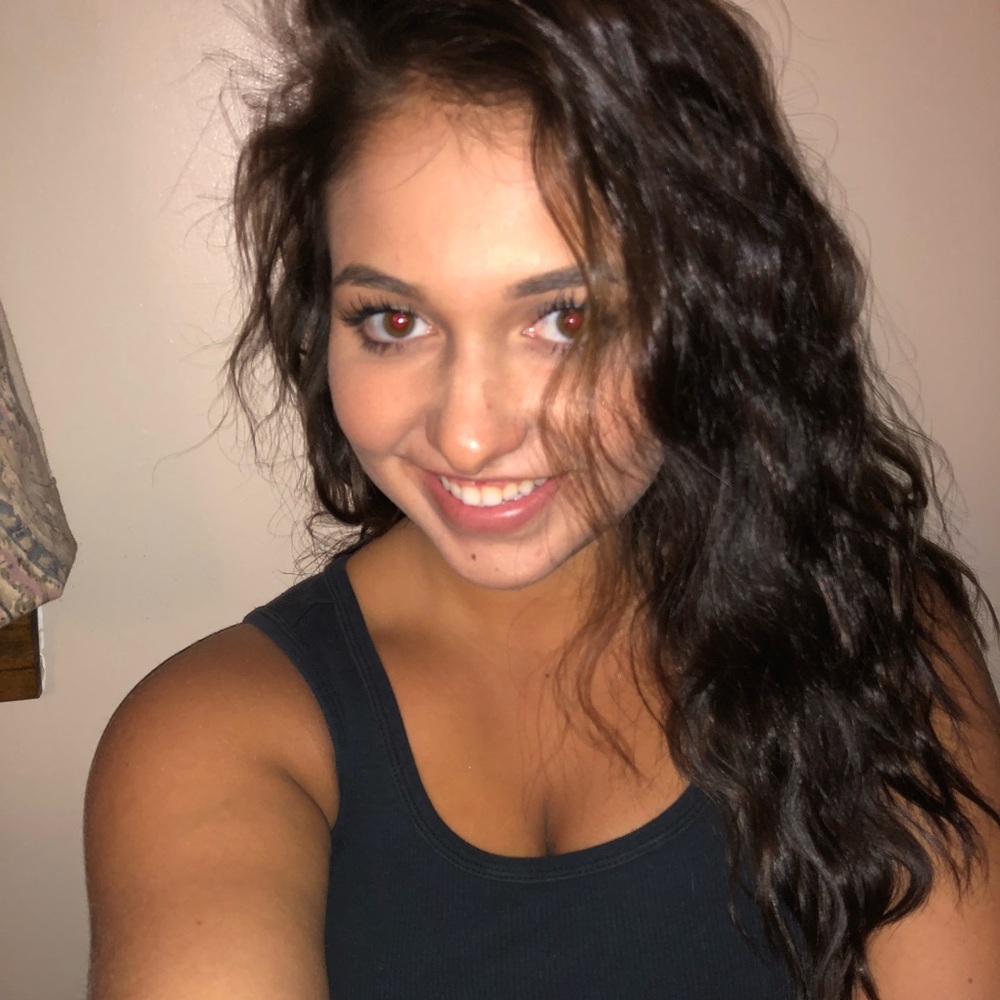 Meet your Posher, Madi